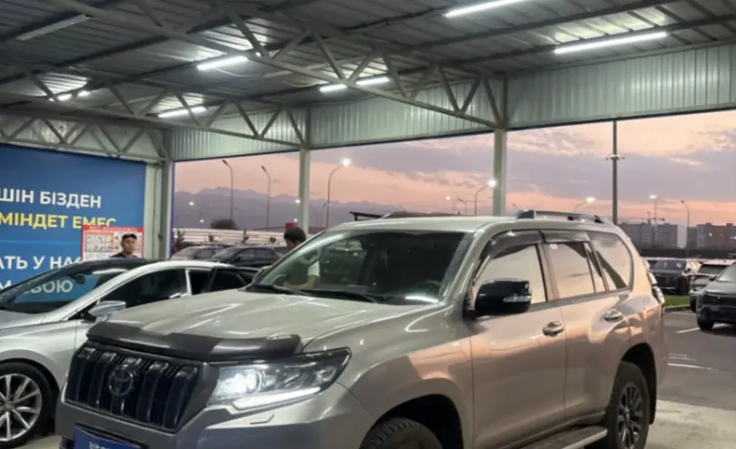 Toyota Land Cruiser Prado 2020 года за 23 000 000 тг. в Алматы