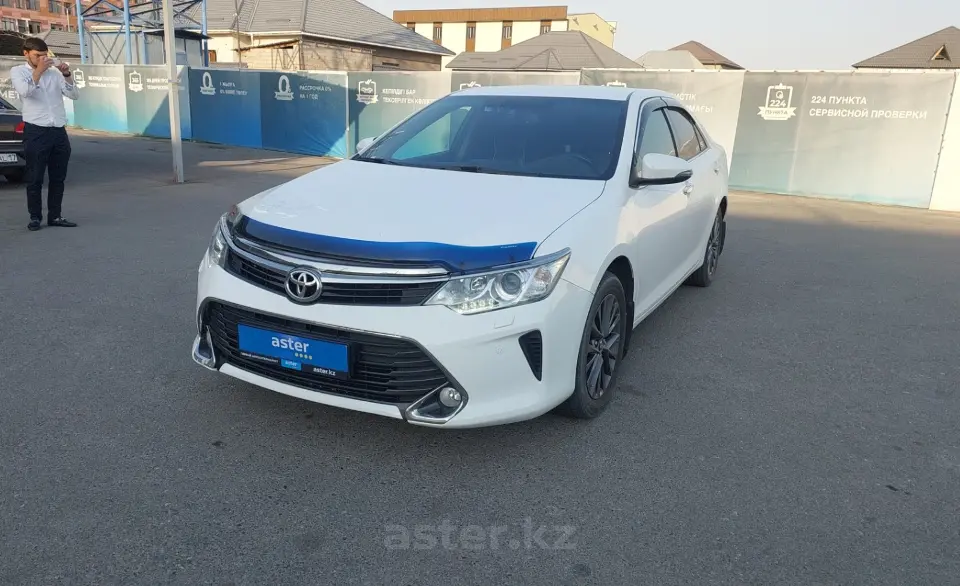 Toyota Camry 2016 года за 14 000 000 тг. в Шымкент
