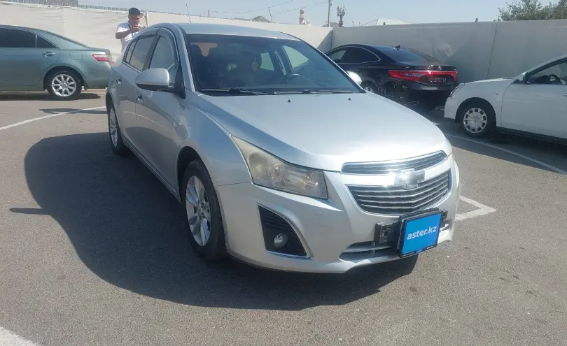 Chevrolet Cruze 2013 года за 4 000 000 тг. в Шымкент фото 2
