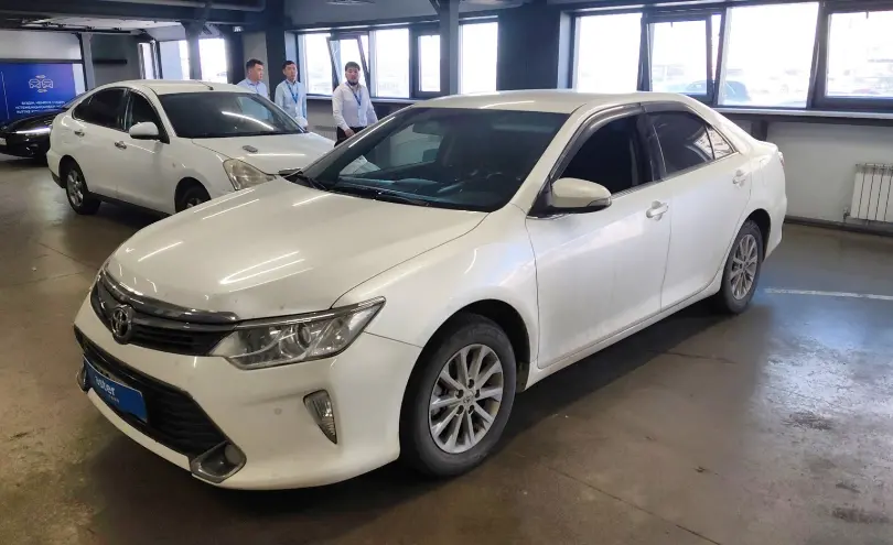 Toyota Camry 2015 года за 10 000 000 тг. в Астана