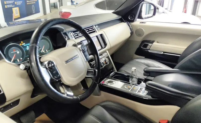 Land Rover Range Rover 2013 года за 20 000 000 тг. в Астана фото 5