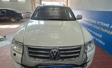 Volkswagen Touareg 2005 года за 5 000 000 тг. в Астана фото 2