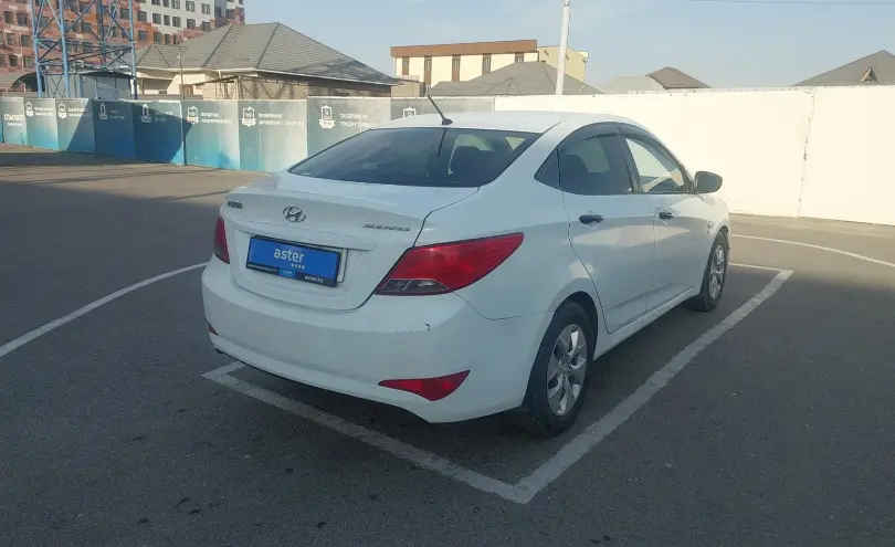 Hyundai Solaris 2015 года за 3 300 000 тг. в Шымкент фото 4