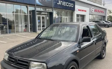 Volkswagen Vento 1994 года за 1 500 000 тг. в Актобе фото 1