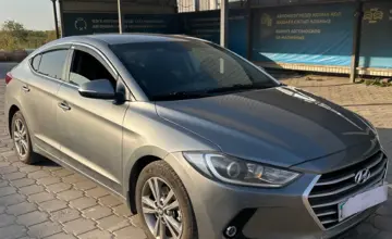 Hyundai Elantra 2018 года за 6 000 000 тг. в Караганда фото 3