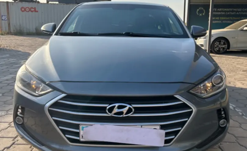 Hyundai Elantra 2018 года за 6 000 000 тг. в Караганда фото 2