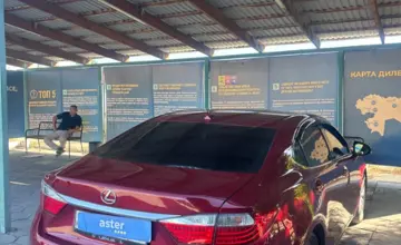 Lexus ES 2014 года за 14 500 000 тг. в Талдыкорган