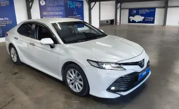 Toyota Camry 2020 года за 13 000 000 тг. в Астана фото 2