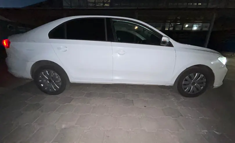 Volkswagen Polo 2020 года за 5 200 000 тг. в Караганда фото 4