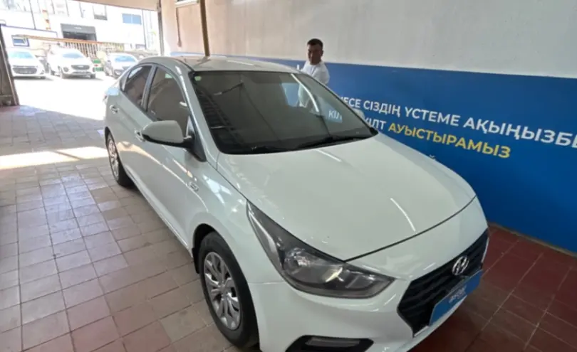 Hyundai Accent 2019 года за 6 600 000 тг. в Астана фото 3