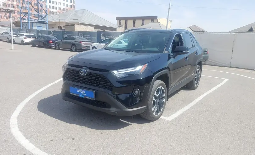 Toyota RAV4 2022 года за 19 500 000 тг. в Шымкент фото 1