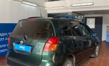 Toyota Corolla Verso 2009 года за 2 500 000 тг. в Астана