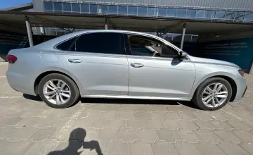 Volkswagen Passat 2020 года за 8 700 000 тг. в Караганда фото 4