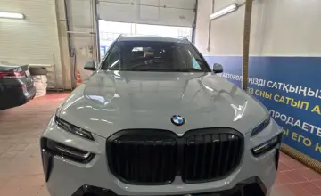 BMW X7 2024 года за 60 000 000 тг. в Астана фото 2
