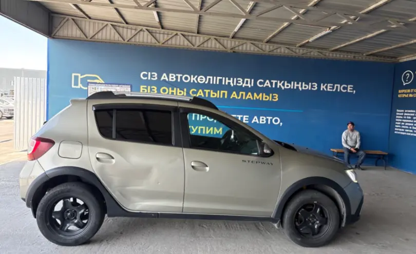 Renault Sandero 2021 года за 4 500 000 тг. в Алматы фото 4