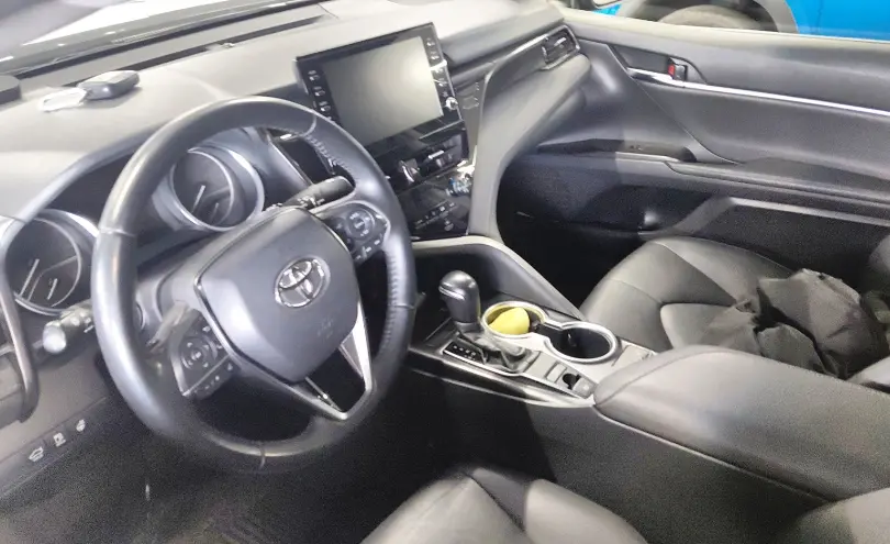 Toyota Camry 2023 года за 13 500 000 тг. в Астана фото 5