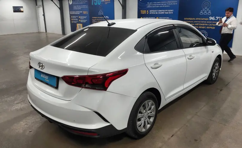 Hyundai Accent 2020 года за 6 600 000 тг. в Астана фото 3