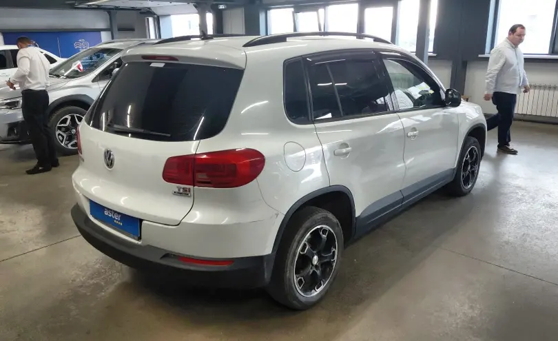Volkswagen Tiguan 2016 года за 4 800 000 тг. в Астана фото 3