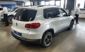 Volkswagen Tiguan 2016 года за 4 800 000 тг. в Астана фото 3
