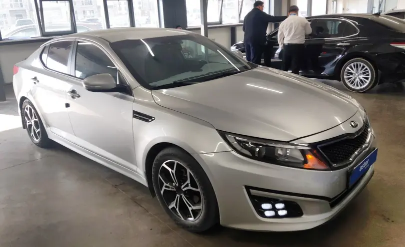 Kia K5 2015 года за 8 000 000 тг. в Астана фото 2