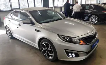 Kia K5 2015 года за 7 500 000 тг. в Астана фото 2