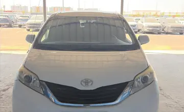 Toyota Sienna 2010 года за 9 000 000 тг. в Алматы фото 2