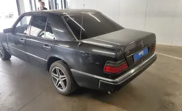 Mercedes-Benz E-Класс 1993 года за 1 500 000 тг. в Астана фото 4