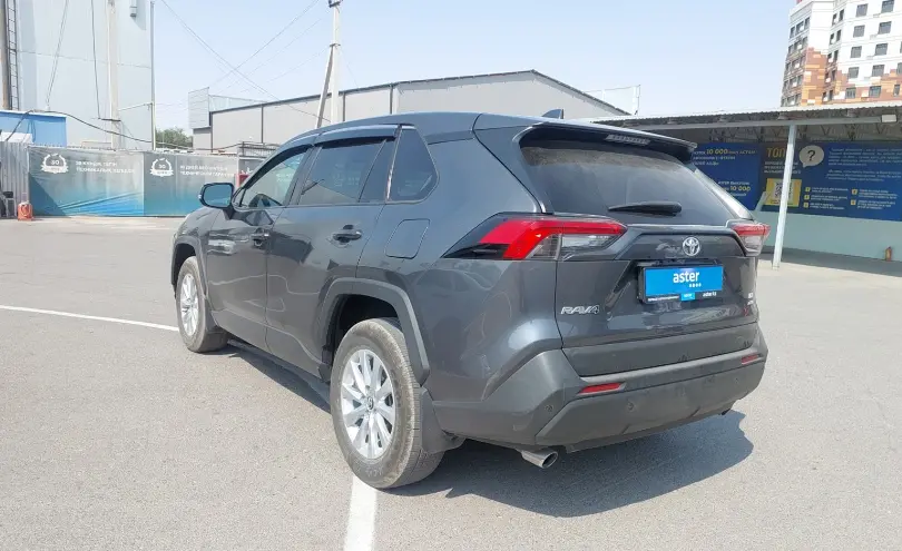 Toyota RAV4 2022 года за 10 900 000 тг. в Шымкент фото 4