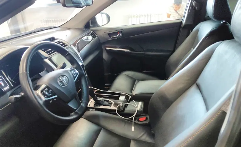 Toyota Camry 2016 года за 9 500 000 тг. в Астана фото 5