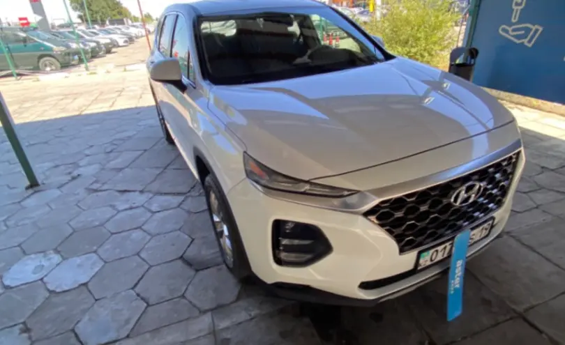 Hyundai Santa Fe 2019 года за 10 500 000 тг. в Талдыкорган фото 3