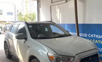 Mitsubishi ASX 2014 года за 5 500 000 тг. в Астана фото 3