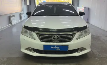 Toyota Camry 2014 года за 7 500 000 тг. в Павлодар фото 2