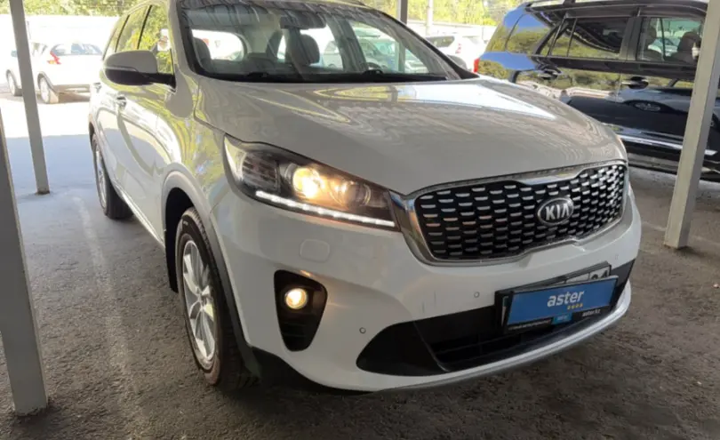 Kia Sorento 2018 года за 11 000 000 тг. в Алматы фото 3