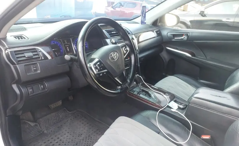 Toyota Camry 2014 года за 9 000 000 тг. в Шымкент фото 5