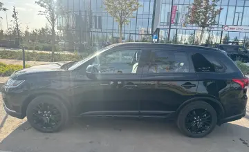 Mitsubishi Outlander 2021 года за 13 000 000 тг. в Астана фото 4