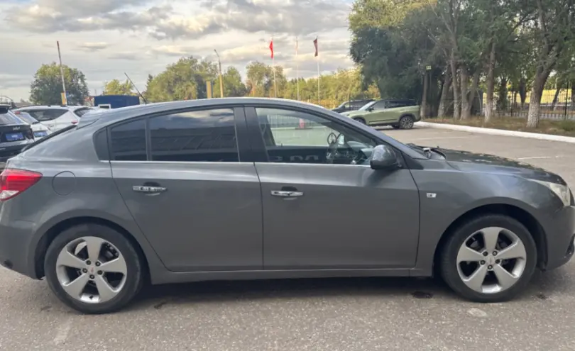 Chevrolet Cruze 2011 года за 3 500 000 тг. в Актобе фото 4