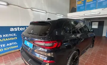BMW X5 2021 года за 29 000 000 тг. в Астана