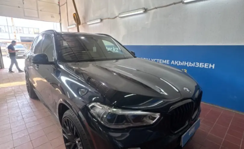 BMW X5 2021 года за 29 000 000 тг. в Астана фото 3
