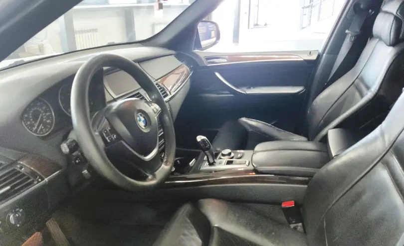 BMW X5 2007 года за 8 000 000 тг. в Астана фото 5