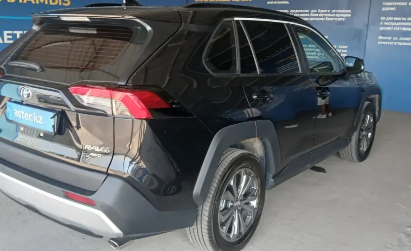 Toyota RAV4 2025 года за 15 700 000 тг. в Алматы фото 5