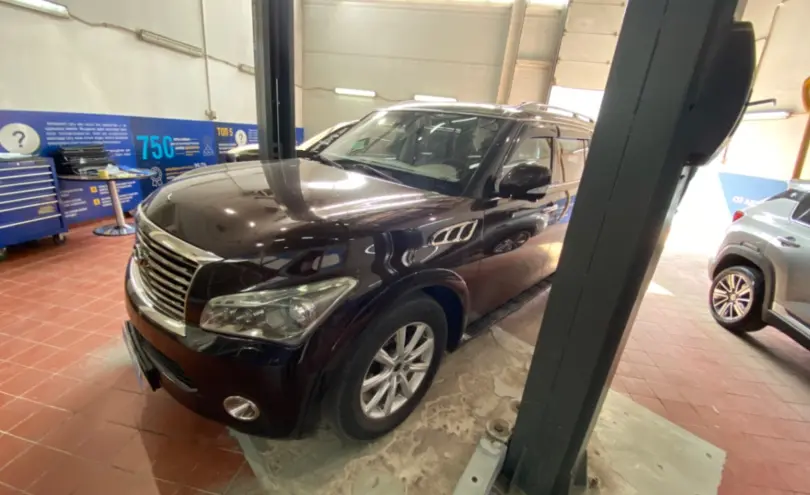Infiniti QX56 2011 года за 10 000 000 тг. в Астана