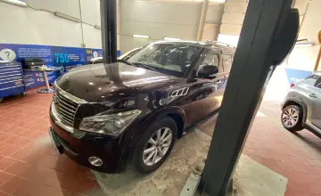 Infiniti QX56 2011 года за 10 000 000 тг. в Астана фото 1
