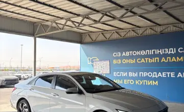 Hyundai Elantra 2023 года за 8 200 000 тг. в Алматы фото 3