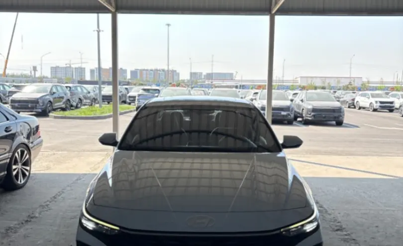 Hyundai Elantra 2023 года за 8 200 000 тг. в Алматы фото 2