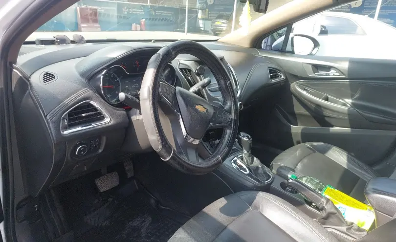 Chevrolet Cruze 2018 года за 6 500 000 тг. в Шымкент фото 5