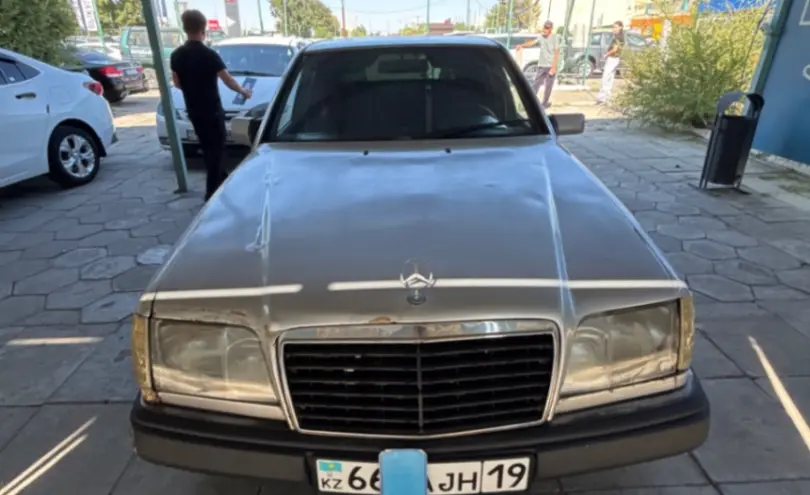 Mercedes-Benz E-Класс 1993 года за 1 500 000 тг. в Талдыкорган фото 2