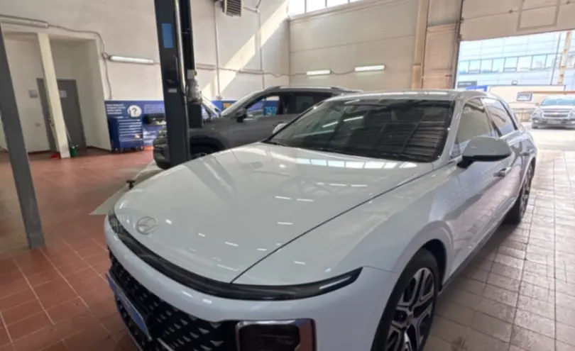 Hyundai Grandeur 2023 года за 19 000 000 тг. в Астана