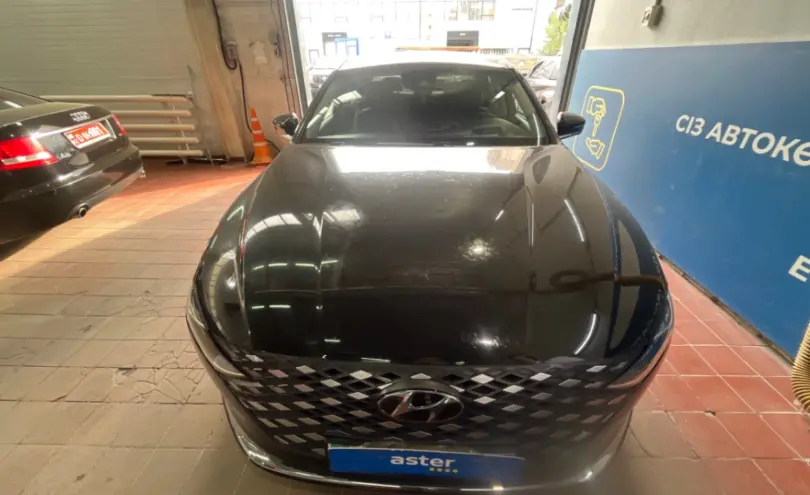 Hyundai Grandeur 2022 года за 14 000 000 тг. в Астана фото 2