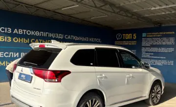 Mitsubishi Outlander 2022 года за 11 000 000 тг. в Алматы