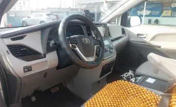 Toyota Sienna 2019 года за 18 000 000 тг. в Шымкент фото 5